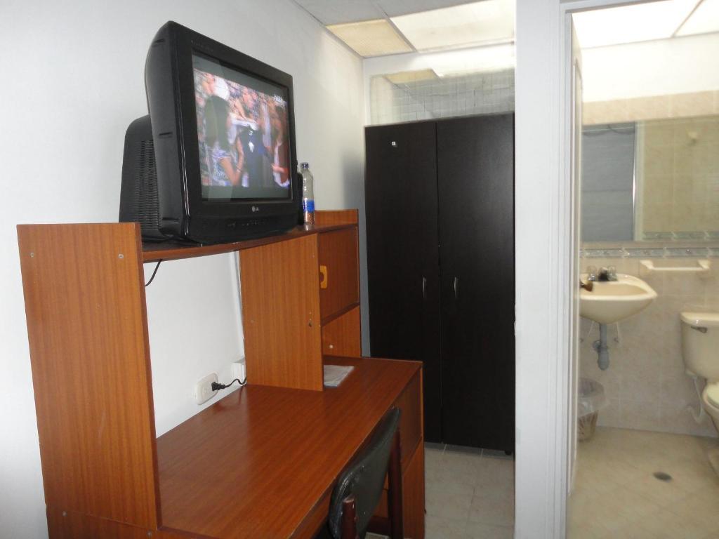 Hotel Fenix Real Bogota Ruang foto