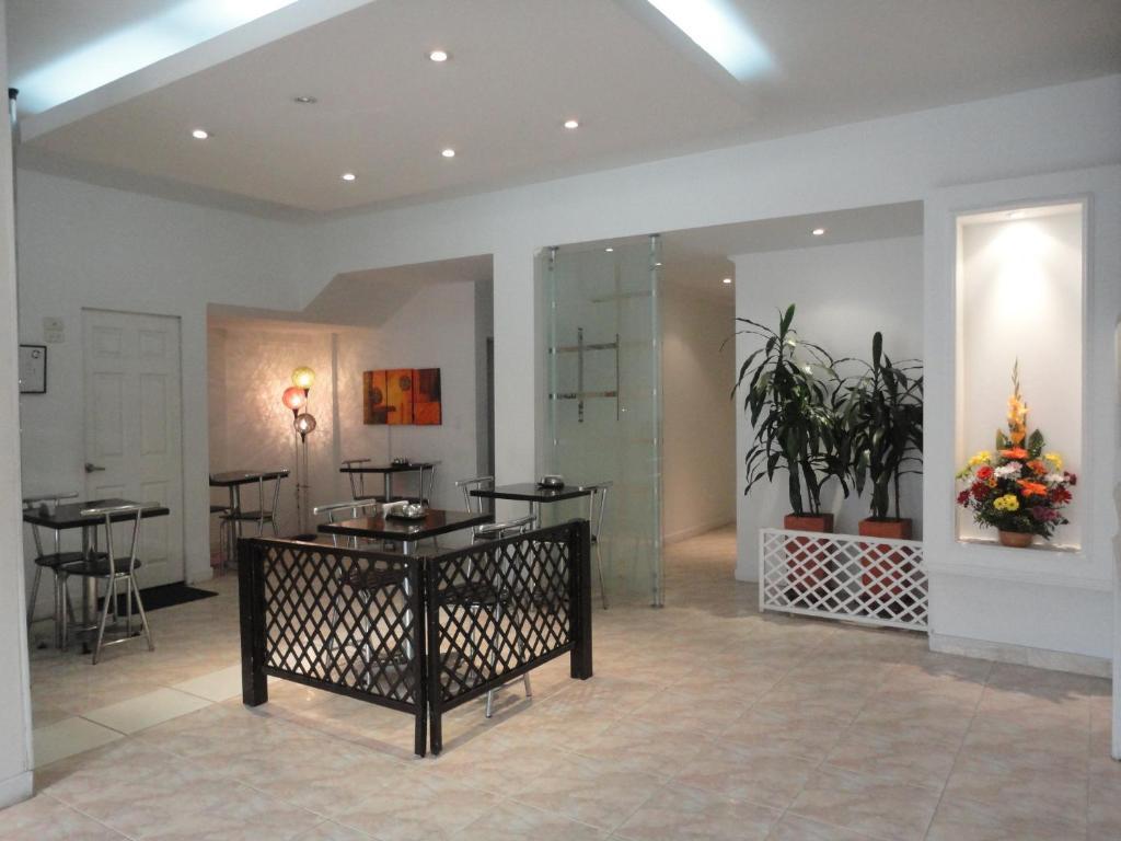 Hotel Fenix Real Bogota Bagian luar foto