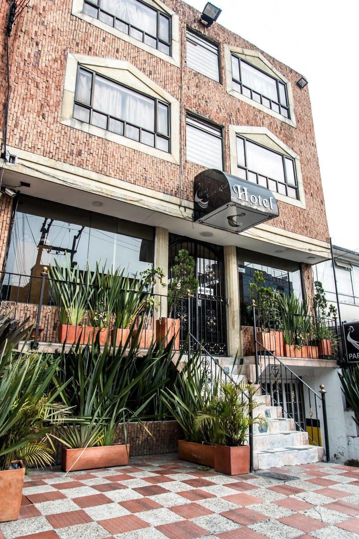 Hotel Fenix Real Bogota Bagian luar foto
